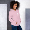 femme avec un sweat à capuche couleur rose pastel de la marque physique affûté vue de côté droit