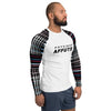 t-shirt compression manches longues design pour homme de couleur blanc avec la marque imprimée sur la poitrine physique affûté coté droit