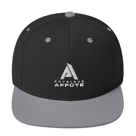 casquette noire avec visière grise marque physique affûté