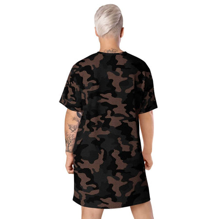 Robe t-shirt couleur camouflage physique affûté vue de dos